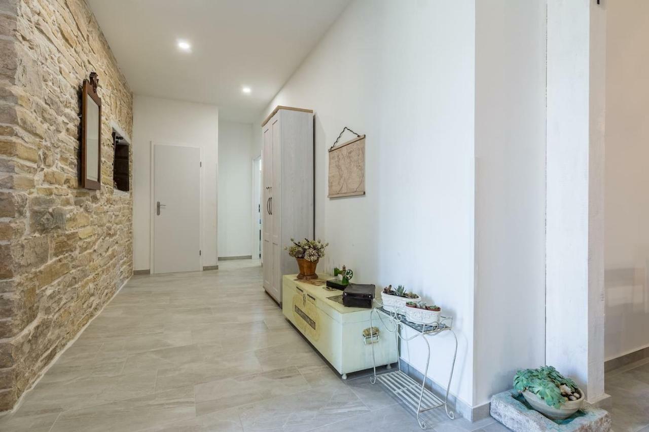 Apartment Nostalgija, Benkovac Bagian luar foto