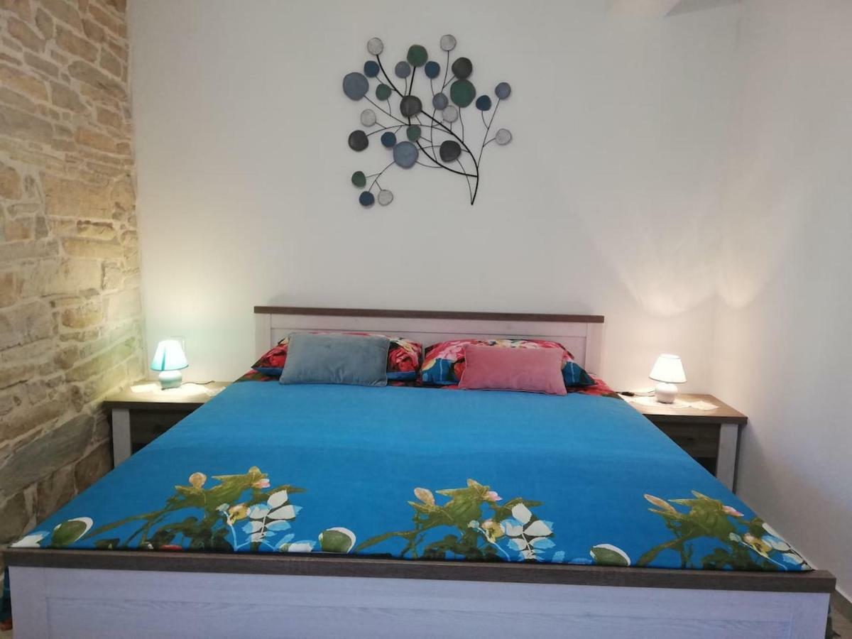 Apartment Nostalgija, Benkovac Bagian luar foto